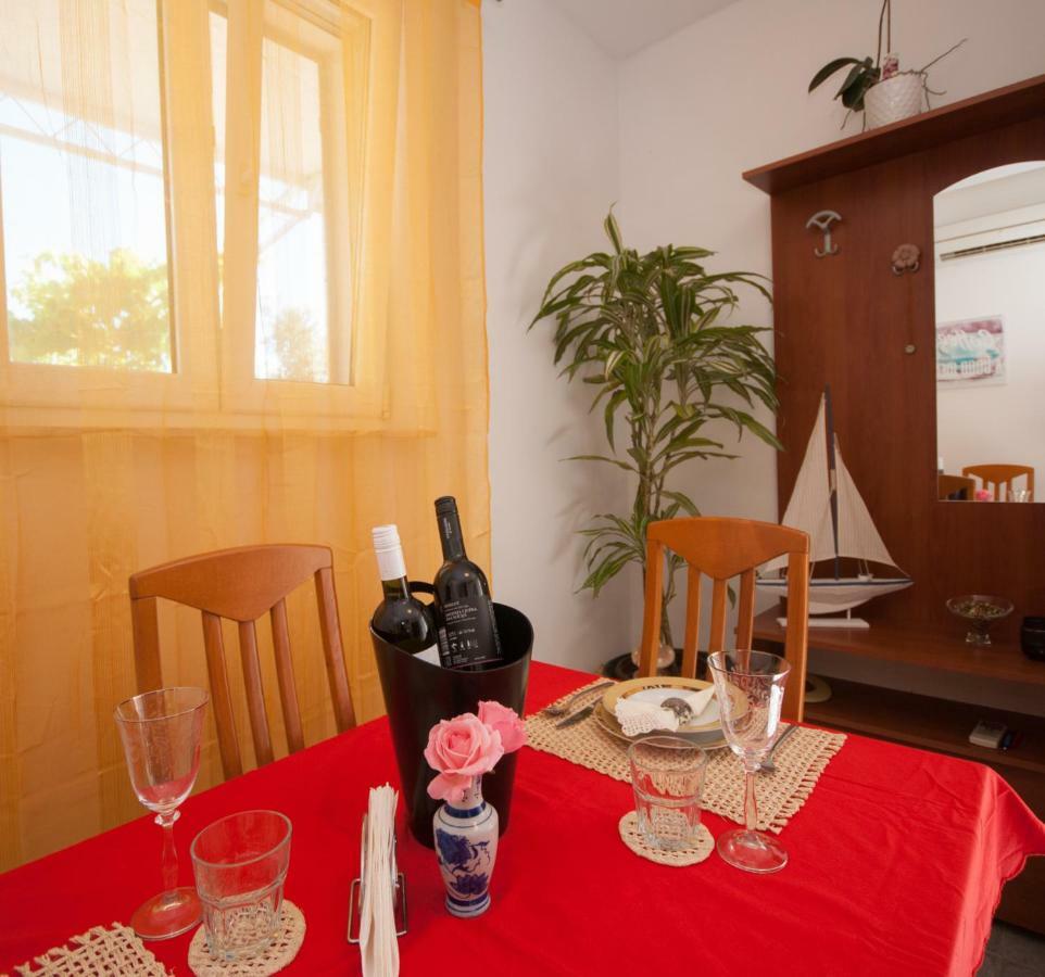Apartment Raquil *